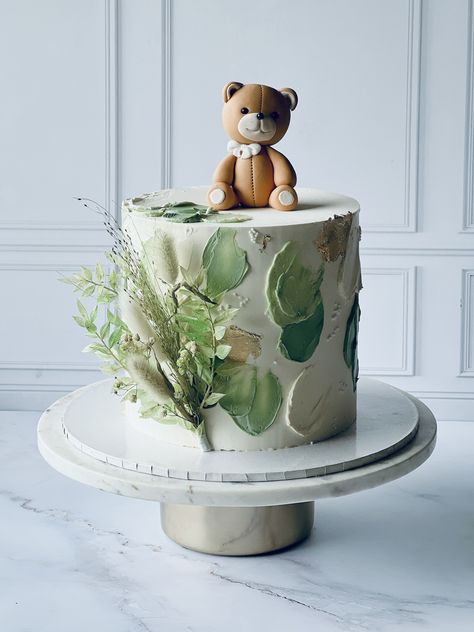 Green First Birthday Cake, Hatching Soon Cake, Sage Green Baby Shower Cake, Green Baby Shower Cake, Baby Shower Cake Boy, Rustic Baby Shower Cake, Gateau Baby Shower Garcon, Baby Shower Verde, Jungle Baby Shower Cake