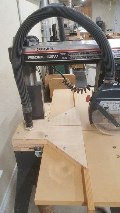 Another Radial Arm Dust Collecter Radial Arm Saw Table, Radial Saw, Shop Dust Collection, Work Shop Ideas, Woodshop Ideas, Wood Shop Ideas, Saw Dust, Woodworking Garage, Used Woodworking Tools