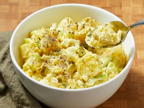 Southern Potato Salad Recipe Mustard Potato Salad Recipe, Southern Potato Salad Recipe, Pickle Garlic, Mustard Potato Salad, How To Harvest Lettuce, Potatoes Salad, Potato Salad Mustard, Garlic Mustard, Southern Potato Salad