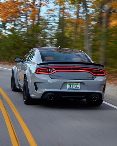 Dodge Charger Black, Boston Red Sox Wallpaper, Dodge Car, Cars India, 69 Dodge Charger, Charger Hellcat, Dodge Chargers, Dodge Charger Hellcat, Life Goals Future