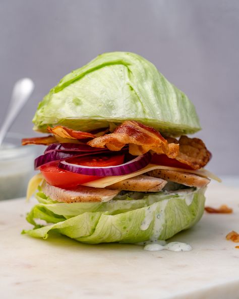 Turkey BLT “Sandwich” aka Crispy Lettuce Buns for Clean Eats! Turkey Blt Sandwich, Turkey Blt, Lettuce Sandwich, Big Sandwich, Subway Sandwich, Blt Sandwich, Sandwich Bar, Clean Food Crush, Food Crush