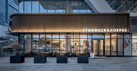 Starbucks Facade Design, Facade Design Restaurant, Starbucks Exterior Design, Cafe Exterior Design Facades, Cafe Architecture Exterior, Restaurant Facade Design Architecture, Cafe Facade Design, Commercial Facade Design, Cafe Design Exterior