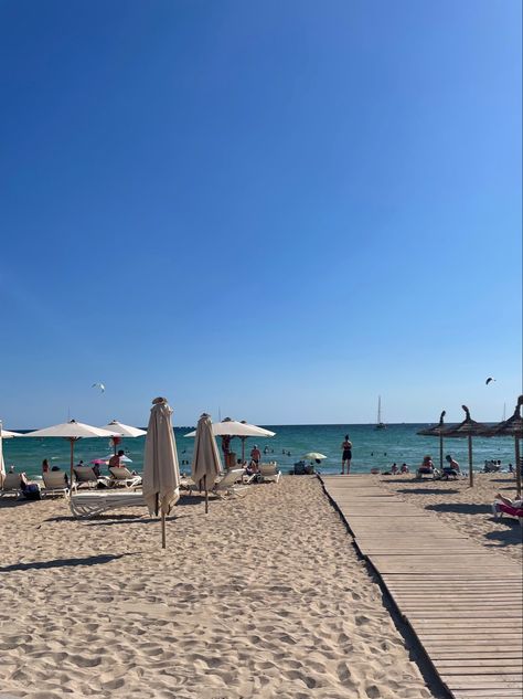 #palma #palmademallorca #playadepalma #palmabeach #mallorca #majorca #vacation #spain #spaintraveltips #summer Mallorca Puerto Pollensa, Majorca Palma, Palmanova Mallorca, Palma Majorca Spain, Majorca Beach, Manifest 2024, Palma Spain, Mood 2024, Euro Travel