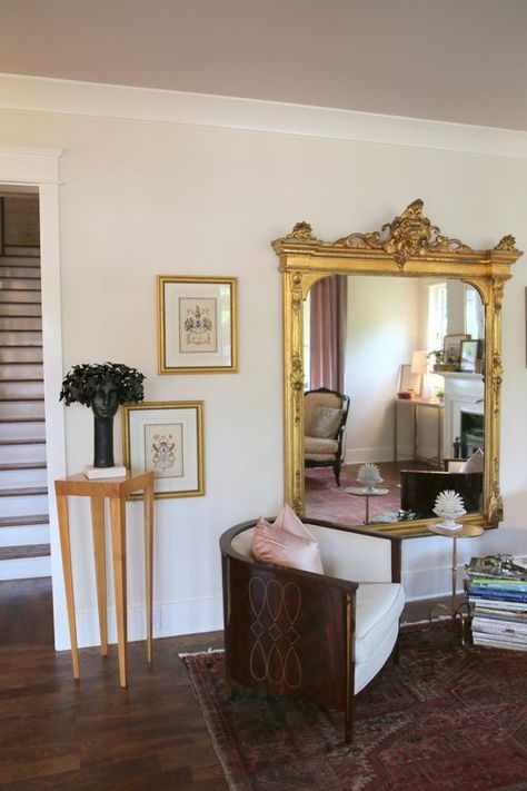 Benjamin Moore Paint Colors in the 2016 O'More Designer Showhouse - The Decorologist Violet Paint Colors, Benjamin Moore Paint Colors, Dining Room Wall Color, Den Design, Benjamin Moore Gray, Room Wall Colors, Franklin Tennessee, Color Study, Simple House Design