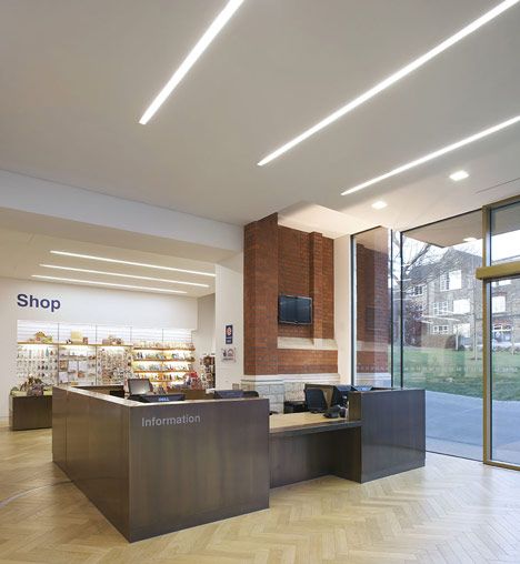 RECEPTION DESK // Maidstone Museum East Wing by Hugh Broughton Architects Museum Reception, Art Museum Architecture, Donor Wall, Museum Tickets, Museum Fashion, Reception Design, Museum Architecture, Reception Desk, Design Museum