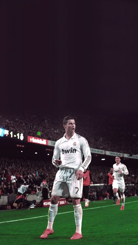 Ronaldo Asthetic Picture, Cristiano Ronaldo Celebration, Ronaldo Celebration, Ronaldo Madrid, Cristiano Ronaldo Young, Football Celebrations, Cr7 Vs Messi, Cristiano Ronaldo Juventus, Cr7 Wallpapers