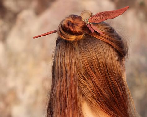 Wood Jewelry Diy, Wood Jewelery, Woodland Jewelry, Unicorn Hair, Work Hairstyles, Handmade Bath Products, Hair Stick, Favorite Hairstyles, Diy Hair Accessories