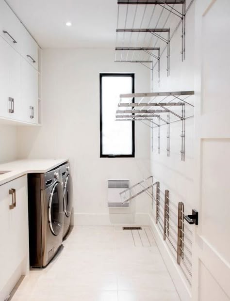 Laundry Hanging, Utility Room Designs, Drying Room, Home Laundry Room, Bilik Air, Stylish Laundry Room, Dream Laundry Room, Laundry Room Layouts, Laundry Design