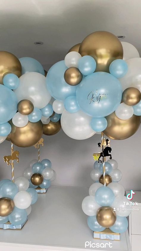 Centerpieces Balloons, Centerpiece Balloon, Topiary Centerpieces, Belle Birthday, Pinning Ceremony, Gold Centerpieces, Birthday Dinner Party, Gold Party Decorations, Balloons Party