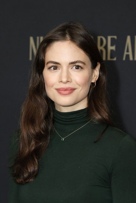 Bradley Cooper Irina, Conor Leslie, Nightmare Alley, Bradley Cooper, Irina Shayk, Makeup Inspo, In Hollywood, Movies And Tv Shows, Beautiful People