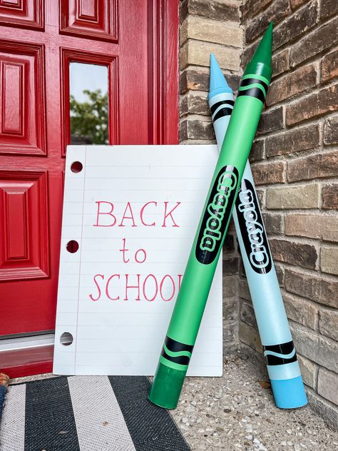 DIY Back to School: Giant School Supplies | www.4009decorates.com Back To School Props, School Props, Yellow Crafts, Diy Back To School, Back To School Crafts, Back To School Party, Crayola Crayons, Diy School Supplies, School Event