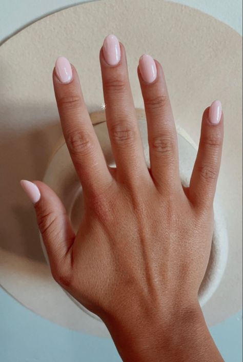 Wedding Dip Manicure, Bridesmaid Dip Nail Ideas, Engagement Nails Dip, Neutral Pink Dip Nails, Simple Short Dip Nails, Small Dip Nails, Dip Round Nails, Spring Nail Colors Dip Powder Opi, Rounded Dip Nails