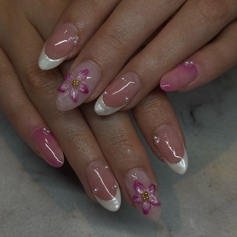 these flowers 😍😍 • • polygel from @gaoy_official_ • • #nailsnailsnails #nails #boltonnailtech #caledon #nailart #naildesign #summernails #bramptonnailtech #caledonnailtech #nailsoftheday #polygelnails #gtanailtech #polygel #polygelnailtech Nails Polygel, Easy Nail Design, Polygel Nails, Simple Nail Designs, Nail Tech, Simple Nails, Summer Nails, Makeup Nails, Nail Design