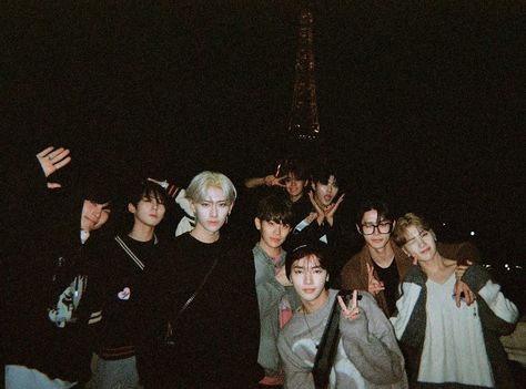 Zerobaseone Ot9, Emo Bands, Dream Boy, Together Forever, Group Photos, Personal Photo, Extended Play, Instagram Update, Pop Group