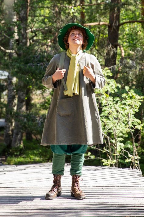 Snufkin Costume, Snufkin Cosplay, Moomin House, Perry The Platypus, Moomin Valley, Circus Performers, Tove Jansson, Aesthetic Boys, Uniform Design