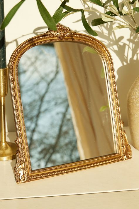 Gold Ornate Mirror | Altar'd State Gold Table Mirror, Gold Mirror Living Room, Art Deco Bedroom Decor, Picture Frame Easel, Wall Mirror Decor Living Room, Light Academia Decor, Gold Ornate Mirror, Wood Mirrors, Antique Gold Mirror