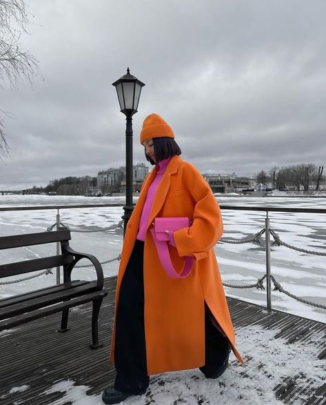 ₊˚ෆ Follow me for more 𐙚 visit my boards ₊˚ෆ Orange Coat Outfit, Fun Coats, Winter Mode Outfits, Casual Outfits For Women, High Waisted Dress, Style Désinvolte Chic, Look Rose, Color Combos Outfit, High Waisted Dress Pants