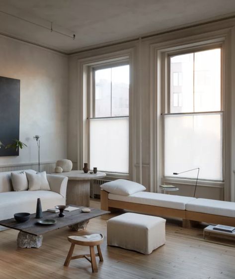 Nyc Loft Living Room, Colin King Bedroom, Colin King Apartment, Colin King Interiors, Chic Minimalist Living Room, New York Loft Apartment, Loft Apartment Interior, Townhome Living Room, Loft Curtains