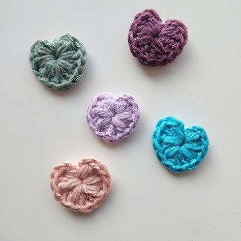 In love with crochet? 💕 Then you're going to adore our speedy puff stitch heart pattern. In just 2 minutes, create a heart that's just perfect for your projects or gifts. Fashion-forward crocheters, we've got you covered - add an earring loop for instant style! 🧶 Crochet Puffy Heart, Heart Crochet Pattern Free, Heart Crochet Pattern, Crochet Towel Topper, Puff Stitch Crochet, Towel Toppers, Macrame Plant Hanger Tutorial, Popular Patterns, Quick Projects