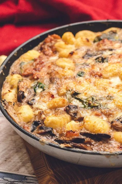 Baked Gnocchi With Sausage, Cream Sauce With Spinach, Creamy Sausage Gnocchi, Gnocchi And Sausage, Sausage Dinners, Gnocchi Dinner, Gnocchi With Sausage, Baked Sausage, Pasta Entrees