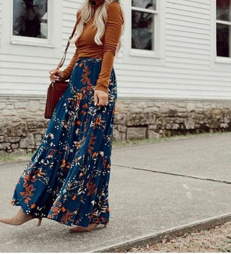 Boho Church Outfit, Winter Church Outfits For Women, Long Flowy Skirt Outfit, Flowy Skirt Outfit, Church Outfit Winter, Church Outfit For Teens, Church Outfit Fall, Diy Tulle Skirt, Church Outfit Casual