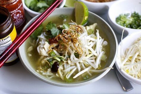 Beginner chick pho  http://www.brit.co/#post/beginner-friendly-chicken-pho Smitten Kitchen Recipes, Chicken Pho, Pho Soup, Pho Recipe, Freezer Recipes, Smitten Kitchen, Soup And Stew, Bowl Of Soup, Kitchen Recipes