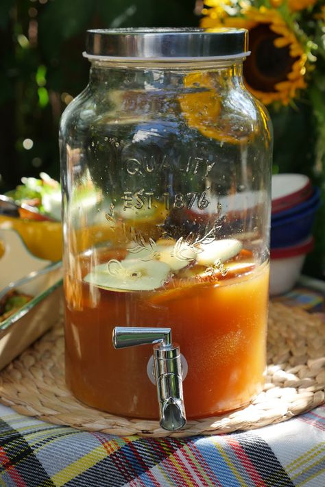 Apple Cider Punch Recipes, Beets Recipes, Cold Apple Cider, Apple Cidar, Cider Punch, Apple Cider Punch, Spiked Apple Cider, Apple Cider Recipe, Warm Apple Cider