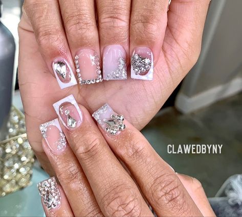 Short Glam Nails, School Nails Short, Short Bling Nails, Back To School Nails Short, Nails Gems, Acrylic Nails Nude, Back To School Nails, Nails Nude, Duck Nails