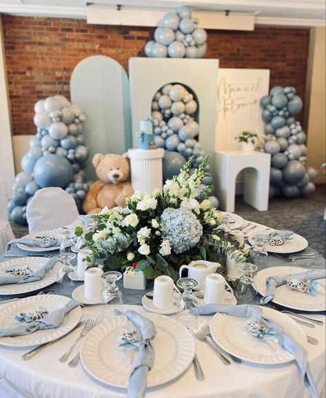 Baby In Bloom Boy Shower Ideas Blue, Classic Baby Shower Decor, Baptism Ideas Boys Decoration, Chinoiserie Baby Shower Theme, Baby Boy Shower Ideas Themes Winter, Baby Blue Baby Shower Ideas Boys, Baptism Ideas Boys, Dusty Blue Baby Shower Ideas, Baby First Birthday Theme