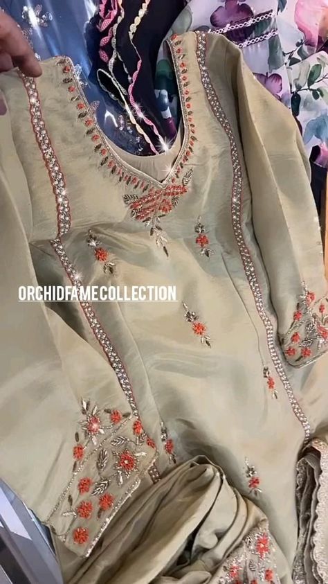 Royal Wedding Dresses, Designer Suits For Wedding, Latest Punjabi Suits, Punjabi Dress Design, Punjabi Suits Designer Boutique, Embroidery Suits Punjabi, Embroidery Fashion Detail, Trendy Suits, Fancy Suit