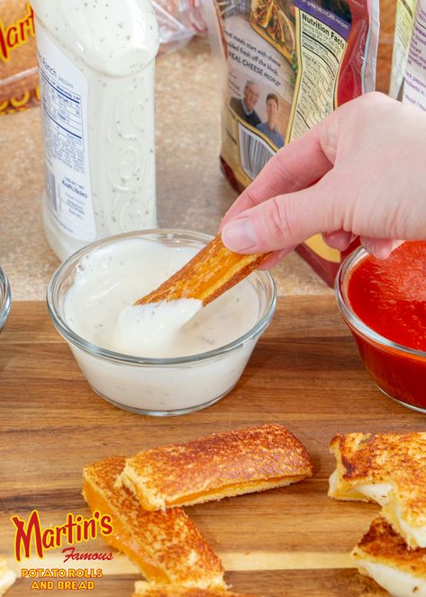 Dunkable grilled cheese strips paired off with some delicious dipping sauces! Test out your culinary skills by experimenting with different cheese + sauce combinations.  Our variations include: White American Grilled Cheese with Balsamic Dipping Sauce, Taco Cheddar Jack Grilled Cheese with Ranch Dressing, and Mozzarella Grilled Cheese with Marinara Sauce. Dipping Sauce For Grilled Cheese, Grilled Cheese Dipping Sauce, Balsamic Dipping Sauce, American Cheese Sauce, Mozzarella Grilled Cheese, Grilled Cheese Bar, Cheese Dippers, Sauce Ideas, Cheese Dipping Sauce