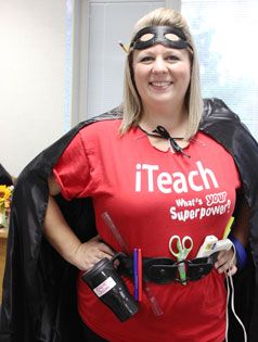 Enough Said! Teachers are the best superhero! Halloween ideas for teachers Preschool Halloween Costumes, Easy Superhero Costumes, Costume For Teachers, Teacher Costume, Superhero Teacher, Book Character Day, Teacher Halloween Costumes, Superhero Halloween, Teacher Costumes