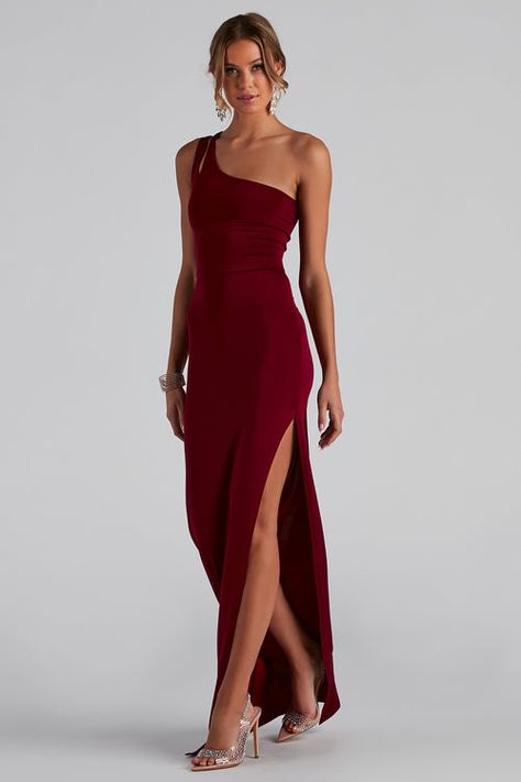 Formal Dresses & Gowns | Long to Short Formal Dresses | Windsor Hairstyles For One Shoulder Dress Formal, Recruitment Dresses, Sequin Top Dress, Damas Dresses, Dress Satin Bridesmaid, Dramatic Entrance, Sequin Dress Party, Winter Celebration, Campus Style