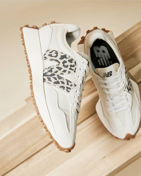 New Balance Leopard, New Balance 327 Sea Salt, Modest Outfits For Church, Outfit For Church, Outfits For Church, Nike Collection, Italy 2023, Trendy Shoes Sneakers, Leopard Sneakers