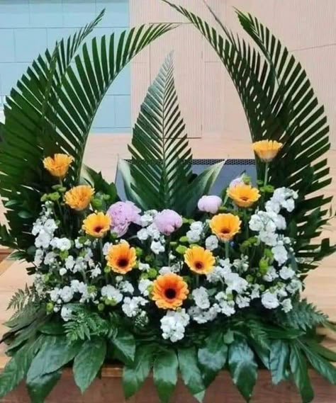 Basket Flower Arrangements, Contemporary Flower Arrangements, Floral Art Arrangements, Church Altar Decorations, Tropical Floral Arrangements, Tropical Flower Arrangements, Altar Flowers, Large Flower Arrangements, Unique Flower Arrangements