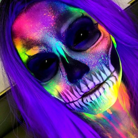 Colorful Face Makeup Halloween, Uv Light Makeup Ideas, Neon Clown Makeup, Neon Skeleton Makeup, Black Light Skeleton Makeup, Rainbow Skeleton Makeup, Neon Skull Makeup Halloween, Neon Skull Makeup, Uv Skull Makeup