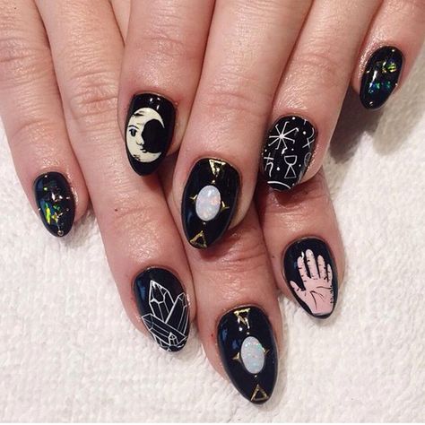 °˖✧ denisha de vink°˖✧ Witchy Nails, Her Nails, Nail Envy, Dark Nails, Ffa, Acrylic Nail Art, Black Mamba, Manicure E Pedicure, Gel Manicure