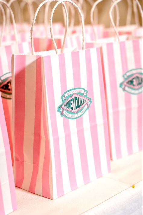 Honey Dukes Birthday Party, Harry Potter Treats Sweets, Honeydukes Birthday Party, Honey Dukes Party, Harry Potter Party Bags, Harry Potter Pink Party, Honey Dukes Printable, Free Honeydukes Printables, Harry Potter 1st Birthday Girl