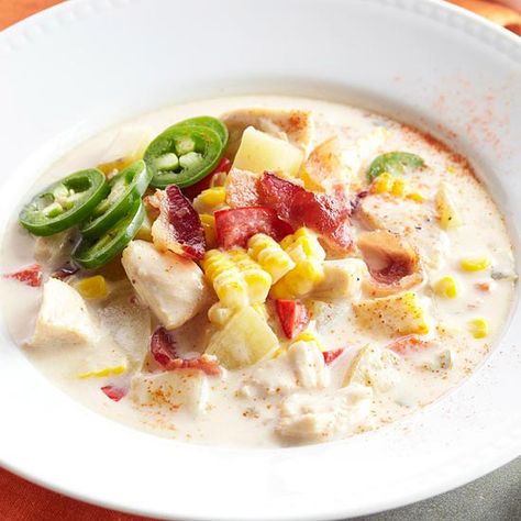 Stay warm this fall with our Spicy Chicken-Corn Chowder. Recipe: http://www.bhg.com/recipe/chicken/spicy-chicken-corn-chowder/?socsrc=bhgpin093012spicychickencornchowder Grill Night, Oven Cooked Bacon, Bacon Corn, Chicken Chowder, Creamy Soup Recipes, Soup Creamy, Chicken Corn Chowder, Chile Peppers, Bacon Chicken