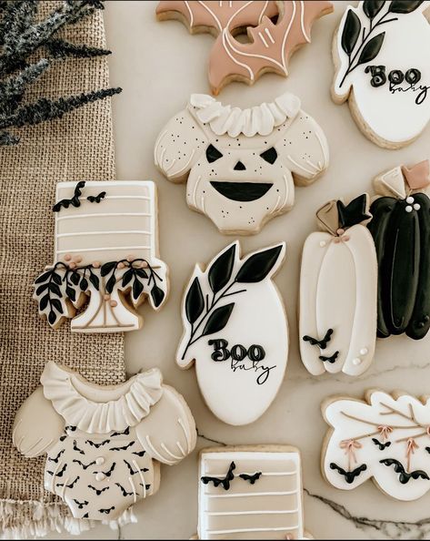 October Baby Showers, Halloween 1st Birthdays, Baby Shower Sweets, Royal Iced Cookies, Pop Ideas, Halloween Sugar Cookies, Sugar Cookie Royal Icing, Sugar Cookie Designs, Baby Cookies