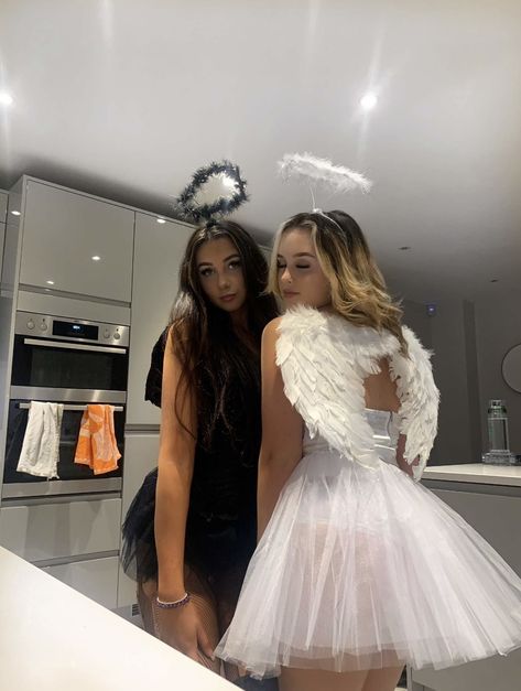 Angel Halloween Costumes, Halloween Duos, Kostuum Halloween, Kostum Halloween, Cute Group Halloween Costumes, Classy Halloween Costumes, Matching Halloween Costumes, Bff Halloween Costumes, Hot Halloween Outfits