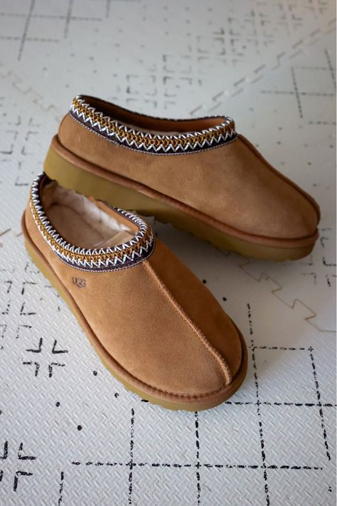 Mens slip ons