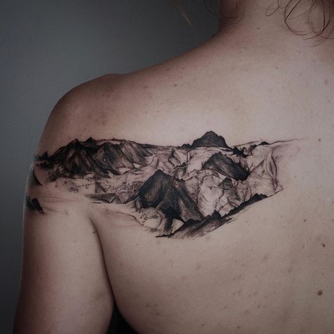 Danilo Delfino on Instagram: “Mýrdalsjökull glacier in Iceland. One of the most challenging projects of 2020. Thank you again Melanie. 🙏 . . . #myrdalsjokull…” Glacier Tattoo, Iceland Tattoo, Icelandic Tattoo, Snowboard Tattoo, Norway Tattoo, Northern Lights Tattoo, Iceland Glacier, Tattoo Inspo, Black Tattoos