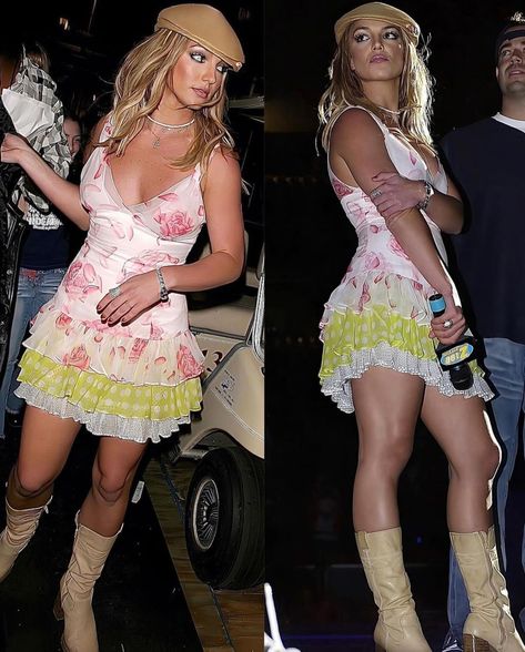 Fashion In The 2000s, Britney Spears Magazine, Young Britney Spears Outfits, Brittany Spears 2000's Outfits, 2000s Hipster, 2000s Popstar, Britney Spears Outfits 2000s, Brittany Spears 2000's, Britney Spears 2000s Outfit