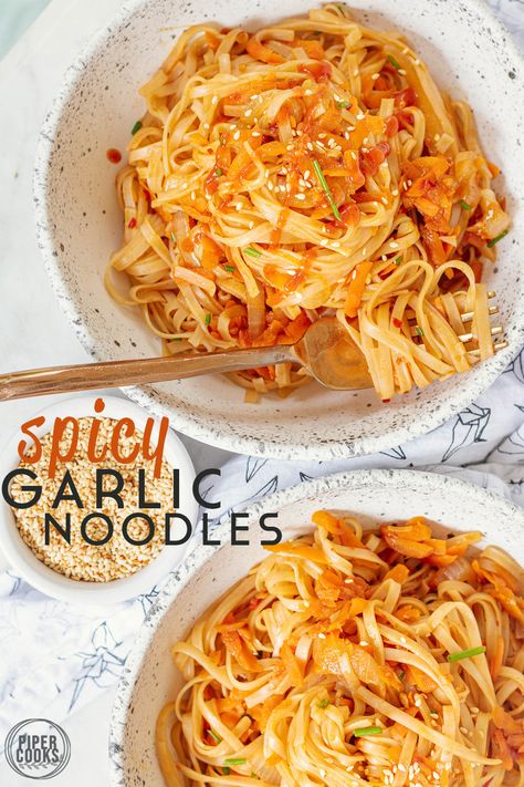 Spicy Garlic Noodles are full of garlicky flavor, the crunch of fresh cabbage and carrots, and a warm punch of spice. You'll sauté the cabbage for a few minutes only to keep a nice bite and soak the rice noodles to help you cook them perfectly. The sauce is tangy, salty, sweet, and spicy making these easy 15-minute garlic noodles a winner for lunch or dinner any day of the week. Spicy Garlic Noodles, Cabbage And Carrots, Vermicelli Recipes, 2023 Recipes, Garlic Noodles, Meatless Mondays, Fresh Kitchen, Gluten Free Eating, Healthy Dinners