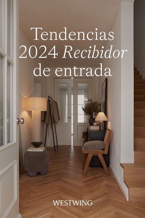 El recibidor y pasillo son las zonas más funcionales de la casa y a veces decidimos no decorar el recibidor o el pasillo porque son zonas pequeñas o estrechas. Con las siguientes ideas de decoración e interiorismo podrás convertir la entrada en la carta de presentación del resto de muebles de tu casa. Descubre en Westwing las tendencias en decoración y diseño de interiores de 2024 para recibidores de entrada. Déjate inspirar con estas 8 ideas para decorar entradas de casas. Hall Entrada, Ideas Recibidor, Entry Hall, Entryway, Home Decor