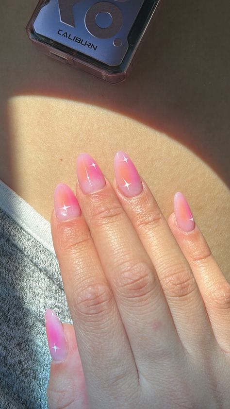 Ora Nails Design, Pink Orange Ombré Nails, Aura Nails Pink And Orange, Pink Orange Aura Nails, Ora Nails Ideas, Pink Faded Nails, Pink And Orange Aura Nails, Light Pink Aura Nails, Aura French Tip Nails