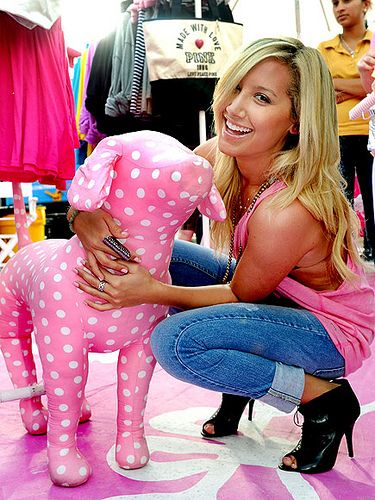 Wall Paper Pink, 2000s Stuff, Vs Pink Dog, Victoria Secret Wallpaper, Pink Puppy, Vs Angels, Pink Nation, Ashley Tisdale, Wallpaper Pink