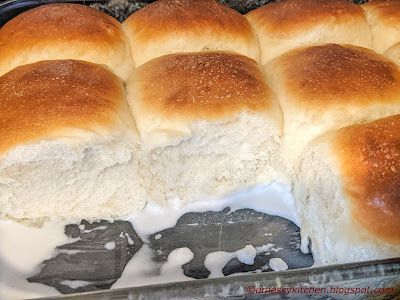 A Messy Kitchen: Samoan Coconut Rolls (Pani Popo) #BreadBakers Pani Popo Recipe Hawaiian Rolls, Pani Popo Recipe, Pani Popo, Coconut Rolls, Samoan Food, Coconut Buns, Coconut Roll, Messy Kitchen, Sweet Dough