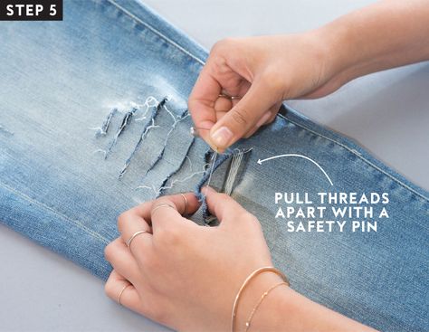 How to Distress Your Jeans at Home How To Rip Your Jeans, How To Make Ripped Jeans, How To Destress, Cut Up Jeans, Diy Distressed Jeans, Holey Jeans, Jean Diy, Diy Ripped Jeans, Stonewash Jeans